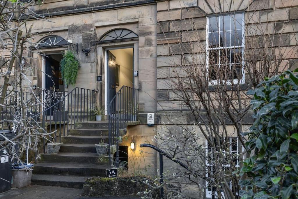 Вилла The Stirling Townhouse Экстерьер фото